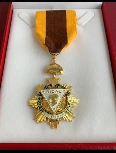 Knight of Rizal — Ehrenritterschaft und Auszeichnung